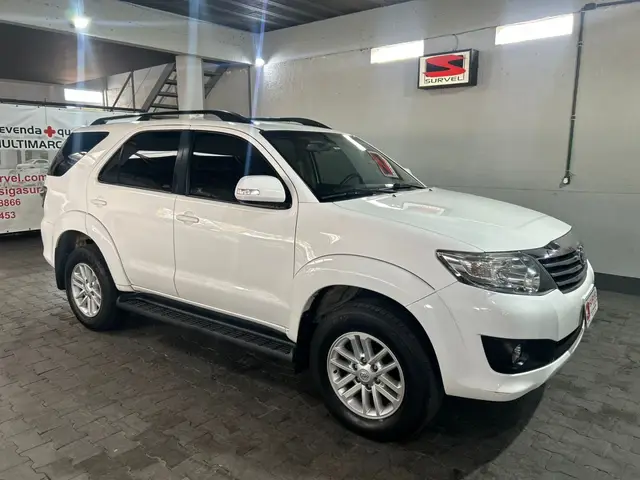 Carro Toyota SW4 2015 Hilux  2.7 4x2 SR (Flex)