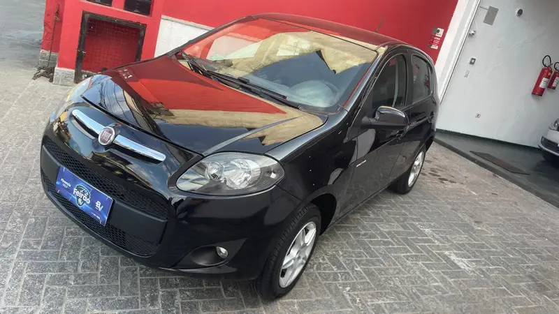 Fiat Palio Attractive 1.0 8V (Flex)