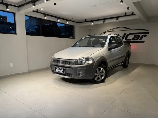 Carro Fiat Strada 2015 Working HARD 1.4 Fire Flex 8V CD