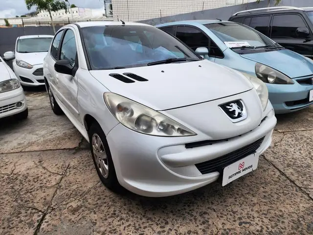 Carro Peugeot 207 2014 Hatch Active 1.4 (Flex)
