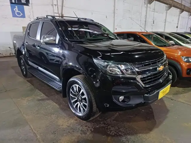 Carro Chevrolet S10 Cabine Dupla 2017 S10 2.8 CTDI High Country 4WD (Cabine Dupla) (Aut)