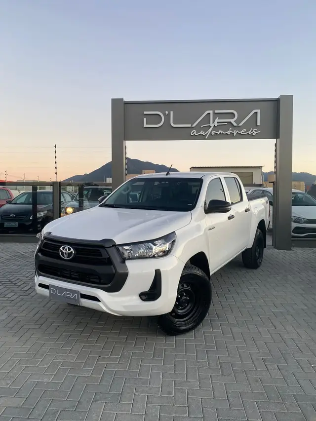 Carro Toyota Hilux Cabine Dupla 2022 STD Power Pack 2.8 TDI CD 4x4