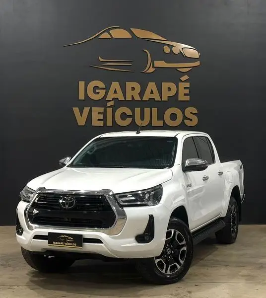 Carro Toyota Hilux Cabine Dupla 2024 SRX 4x4 2.8 Diesel