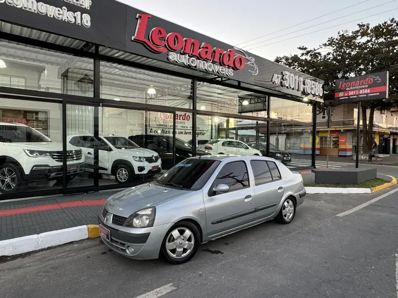 Renault Clio Sedan Expression 1.6 16V (flex)