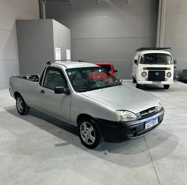 Carro Ford Courier 2003 L 1.6 MPi (Cab Simples)