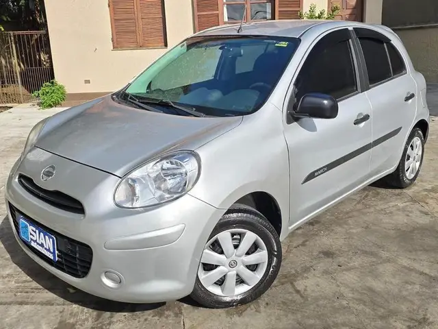 Carro Nissan March 2012 1.0 16V (Flex)