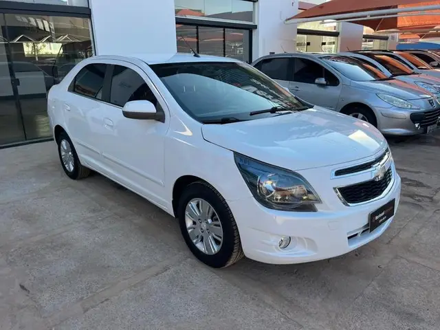 Carro Chevrolet Cobalt 2015 LTZ 1.8 8V (Flex)