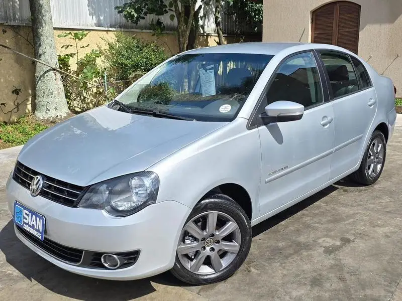 Volkswagen Comfortline 1.6 8V (Flex)