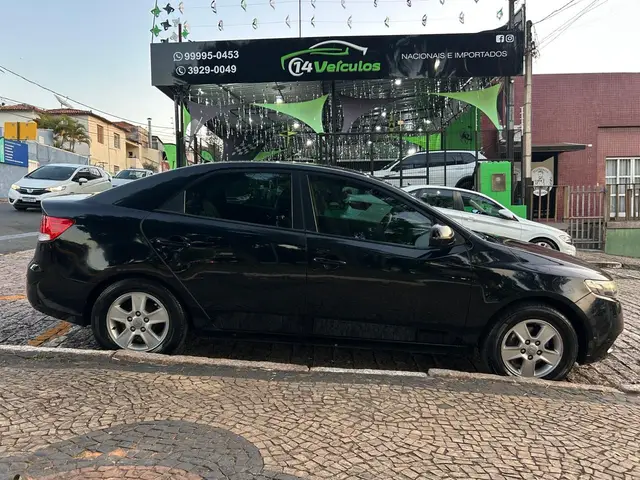 Carro Kia Cerato 2012 1.6 16V
