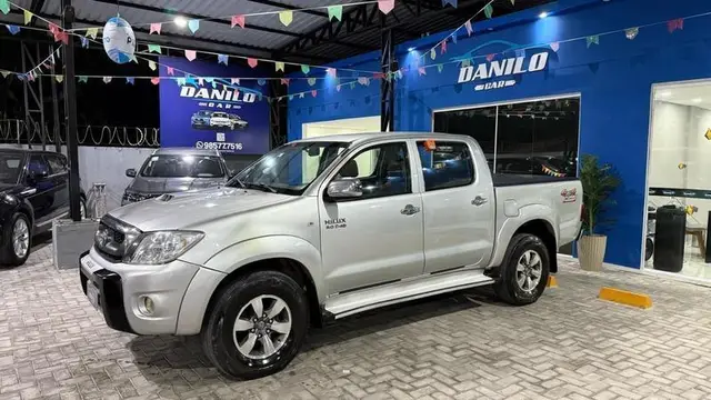 Carro Toyota Hilux Cabine Dupla 2010 Hilux 2.7 SR CD 4x2 (Flex)