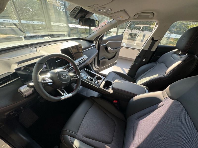GS4 Hybrid Premium