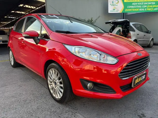 Carro Ford Fiesta Hatch 2014 Titanium Powershift 1.6 (Flex)