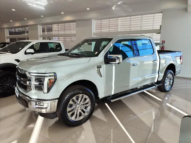Carro Ford F-150 2024 Lariat 5.0 (Aut.)