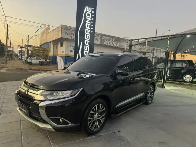 Carro Mitsubishi Outlander 2017 2.0 16V CVT