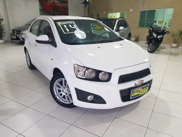 Carro Chevrolet Sonic Sedan 2014 LTZ 1.6 (Aut)