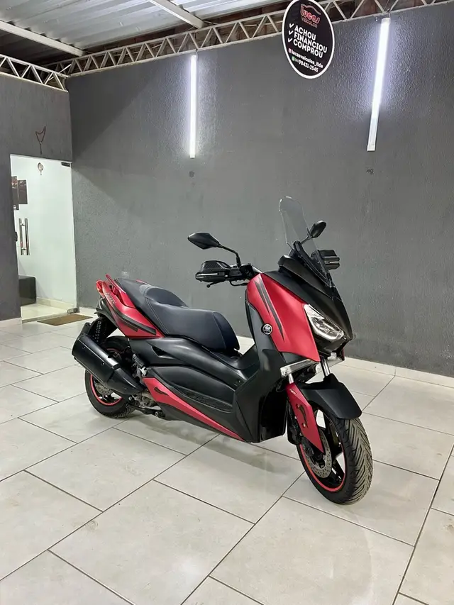 Moto Yamaha XMax 2022 250 (ABS)