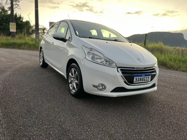 Carro Peugeot 208 2016 Active 1.5 8V (Flex)