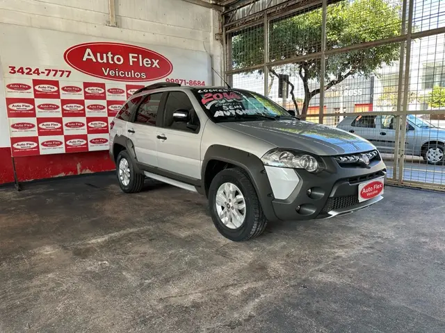 Carro Fiat Palio Weekend 2014 Week. Adv. Dualogic 1.8 Flex