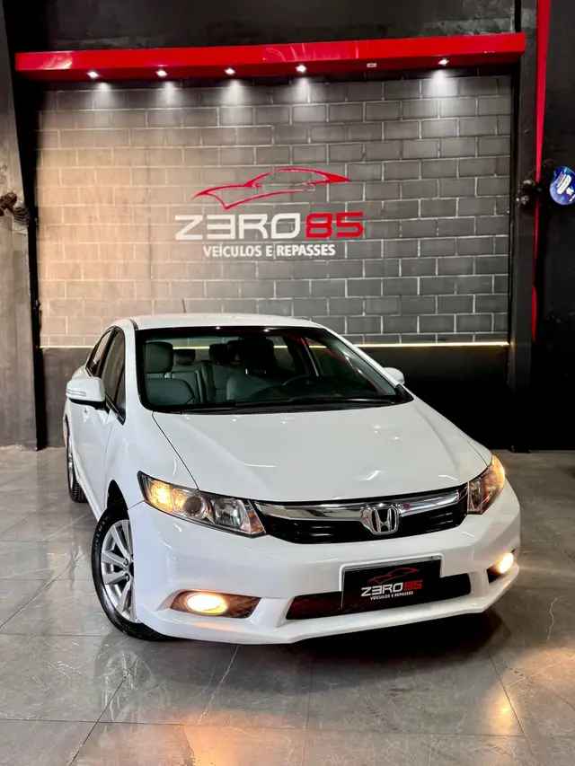 Carro Honda Civic 2014 New  LXR 2.0 i-VTEC (Aut) (Flex)