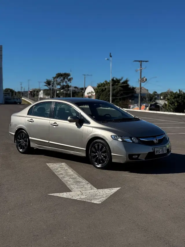 Carro Honda Civic 2011 New  LXL 1.8 16V i-VTEC (Flex)