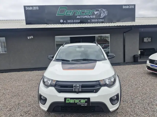 Carro Fiat Mobi 2025 Trekking 1.0