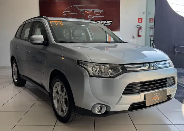 Carro Mitsubishi Outlander 2014 2.0 16V CVT