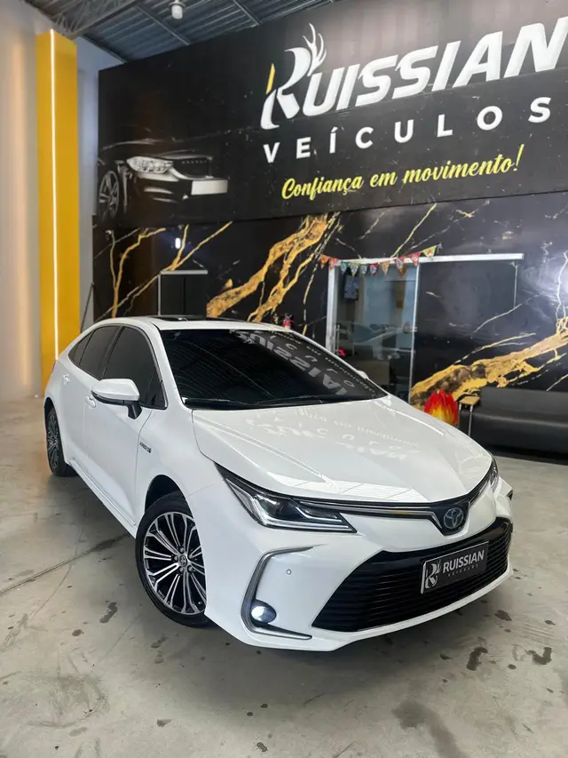 Carro Toyota Corolla 2022 Altis Premium Hybrid 1.8 (Flex) (Aut)
