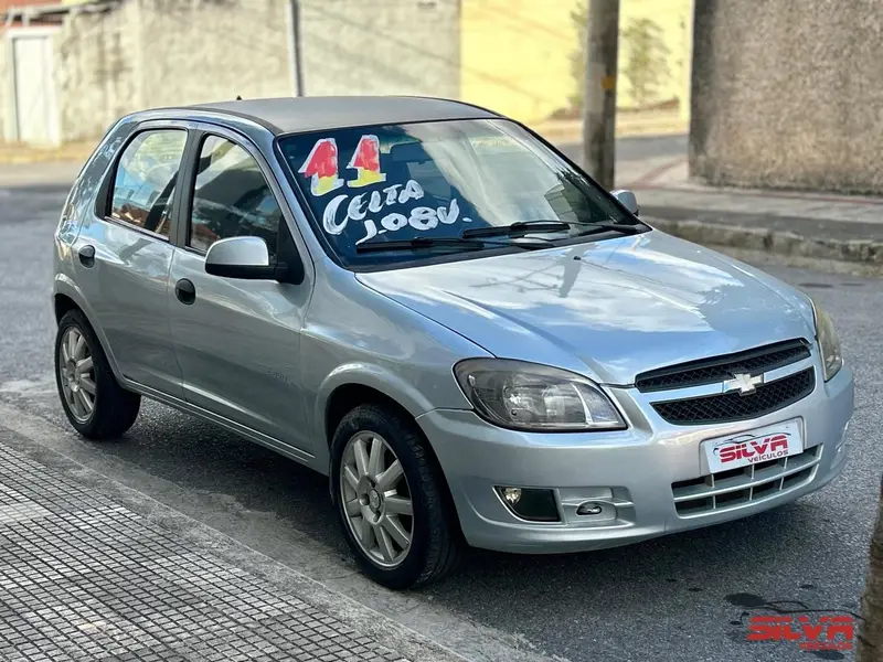 Chevrolet Celta LT 1.0 (Flex)