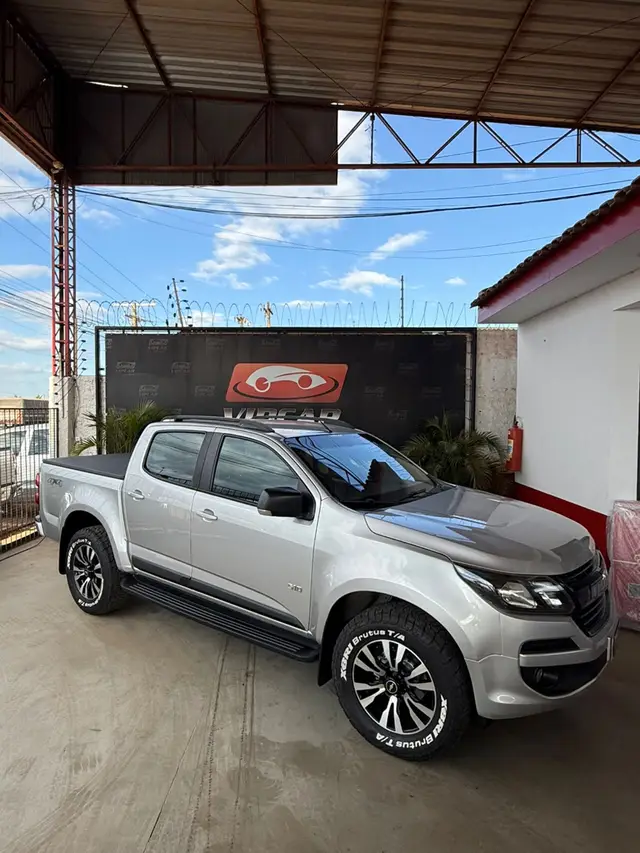 Carro Chevrolet S10 Cabine Dupla 2020 S10 2.8 CTDI LT 4WD (Cabine Dupla)