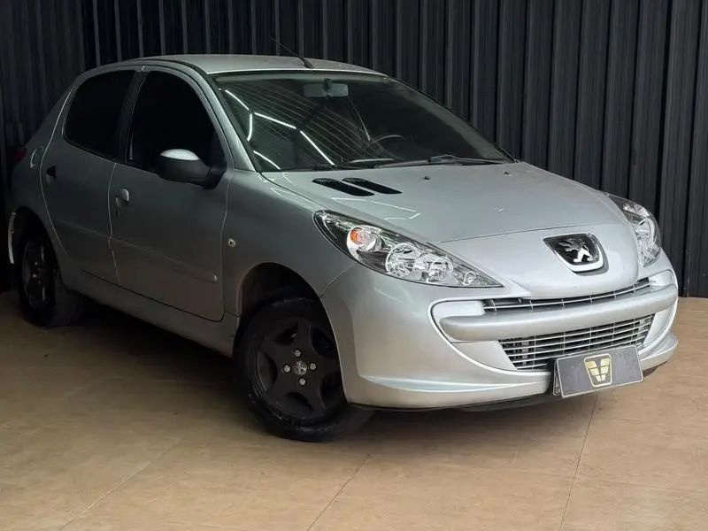 Peugeot 207 Hatch XR 1.4 8V (flex) 4p