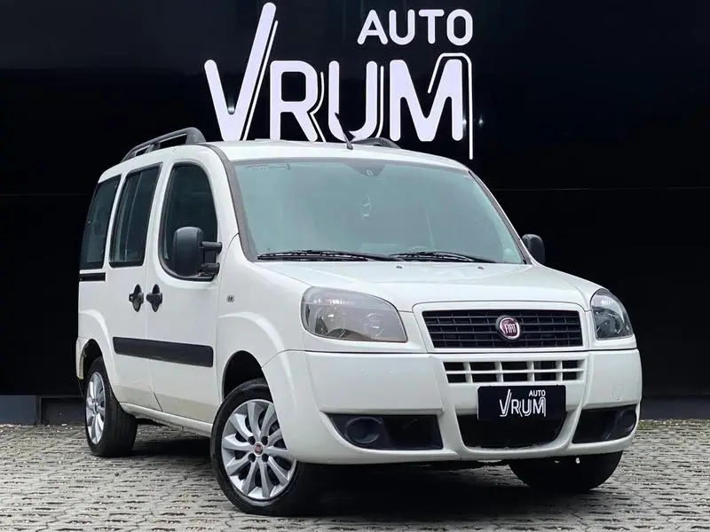 Fiat Doblò Essence 1.8 16V (Flex)