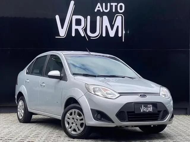 Carro Ford Fiesta Sedan 2014 SE 1.6 Rocam (Flex)