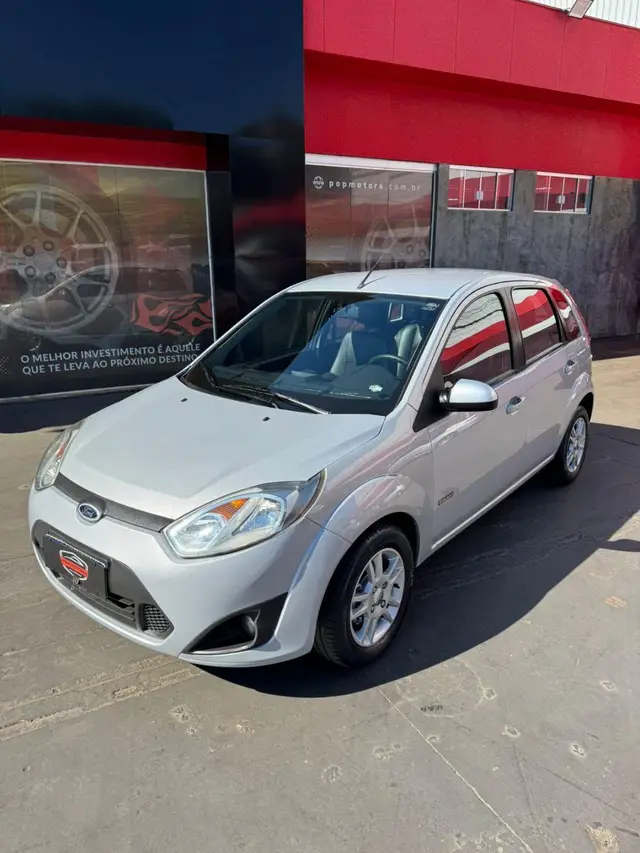 Carro Ford Fiesta Hatch 2011 1.6 (Flex)