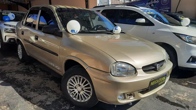 Carro Chevrolet Classic 2008 Corsa Sedan  Life 1.0 VHC (Flex)