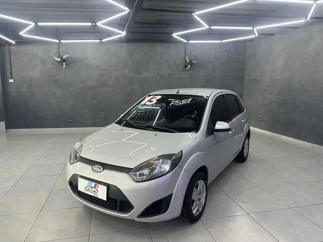 Carro Ford Fiesta Hatch 2013 Rocam 1.0 (Flex)