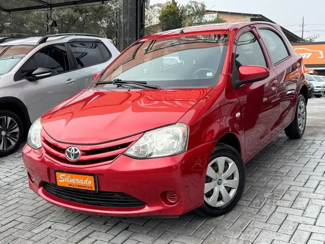 Carro Toyota Etios 2016 Platinum 1.5 (Flex)