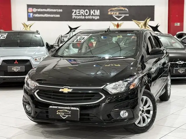 Carro Chevrolet Onix 2017 1.4 LT SPE/4 (Aut)