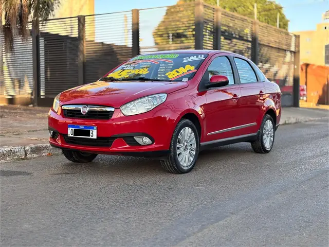 Carro Fiat Grand Siena 2014 Essence 1.6 16V (Flex)