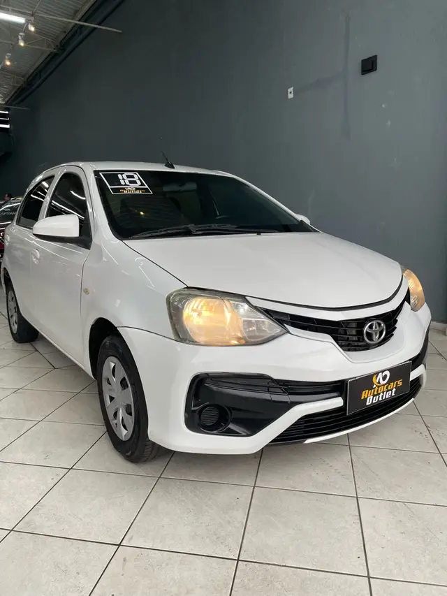 Carro Toyota Etios 2018 X 1.3 (Flex)