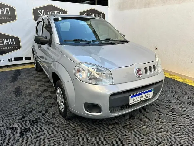 Carro Fiat Uno 2015 Vivace 1.0 8V (Flex) 4p