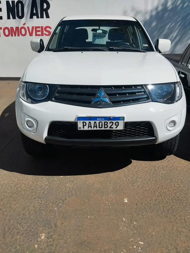 Carro Mitsubishi L200 Triton Sport 2015 2.4 HLS (Flex)
