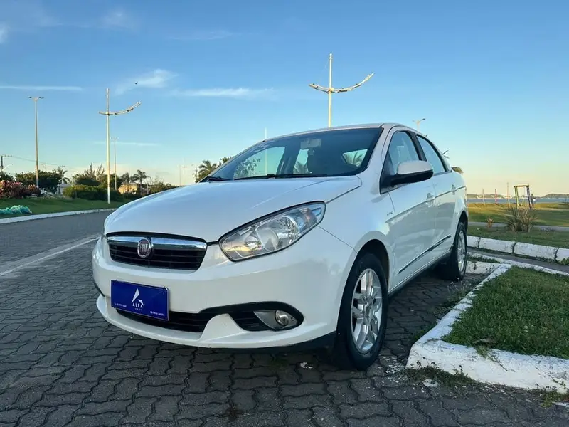 Fiat Grand Siena Essence 1.6 16V Dualogic (Flex)