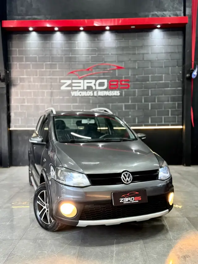 Carro Volkswagen CrossFox 2011 1.6 (Flex)