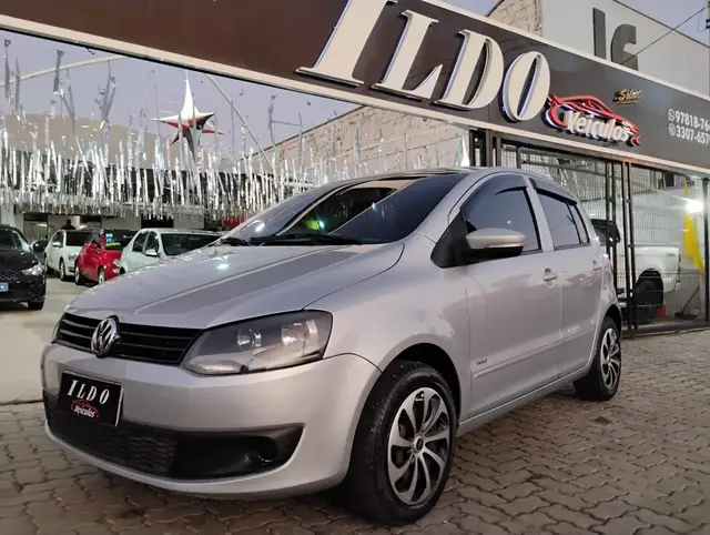 Carro Volkswagen Fox 2012 1.0 8V (Flex) 2p