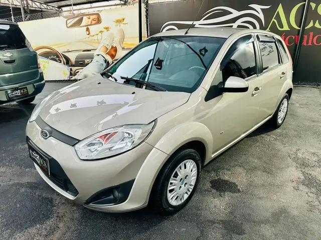 Carro Ford Fiesta Hatch 2014 1.6