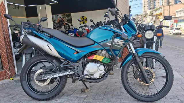 Moto Honda NX 4 Falcon 2001 400