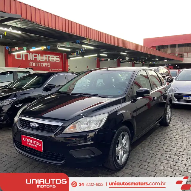 Carro Ford Focus Sedan 2009 GLX 2.0 16V Duratec (Aut)