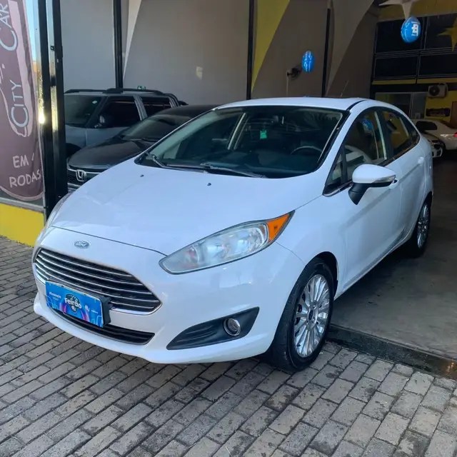 Carro Ford New Fiesta Hatch 2015 New Fiesta Titanium 1.6 16V PowerShift