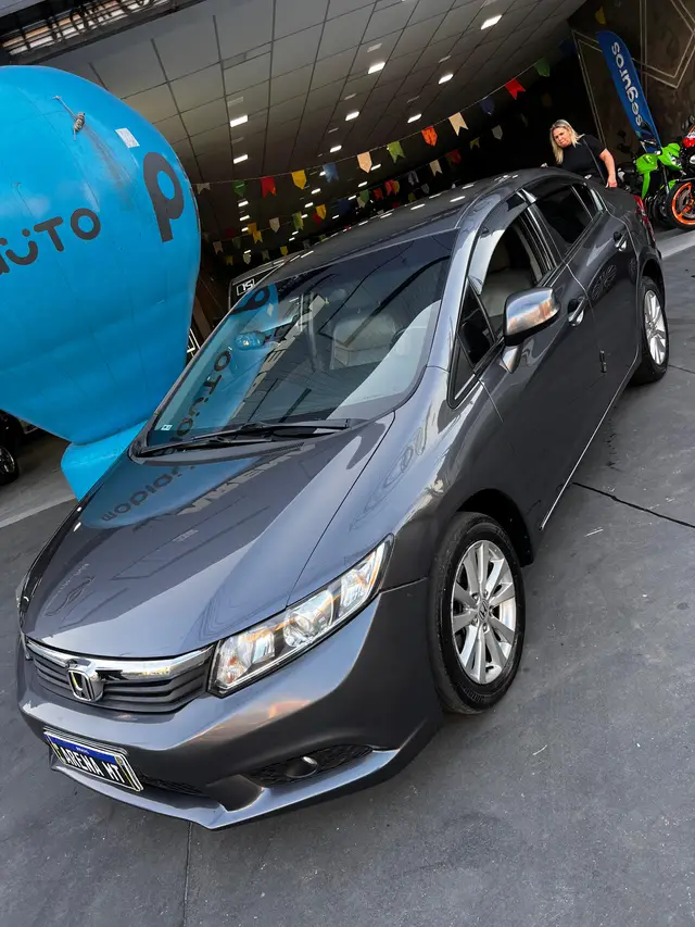 Carro Honda Civic 2015 LXS 1.8 i-VTEC (Aut) (Flex)