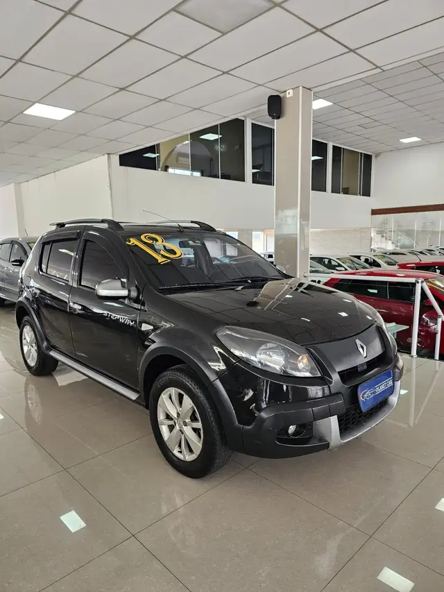 Carro Renault Sandero Stepway 2013 1.6 16V Hi-Flex (aut)
